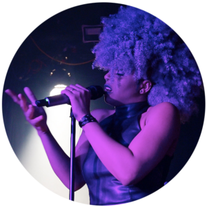 Élishia Sharie singing live at The Viper Room, Los Angeles, CA