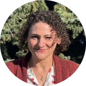 MiaMoss-Headshot-300x300